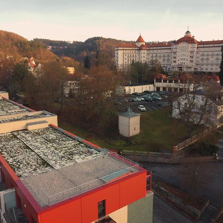 Imperial Apartment In Bohemia Residence By Rentez Karlovy Vary Exterior photo