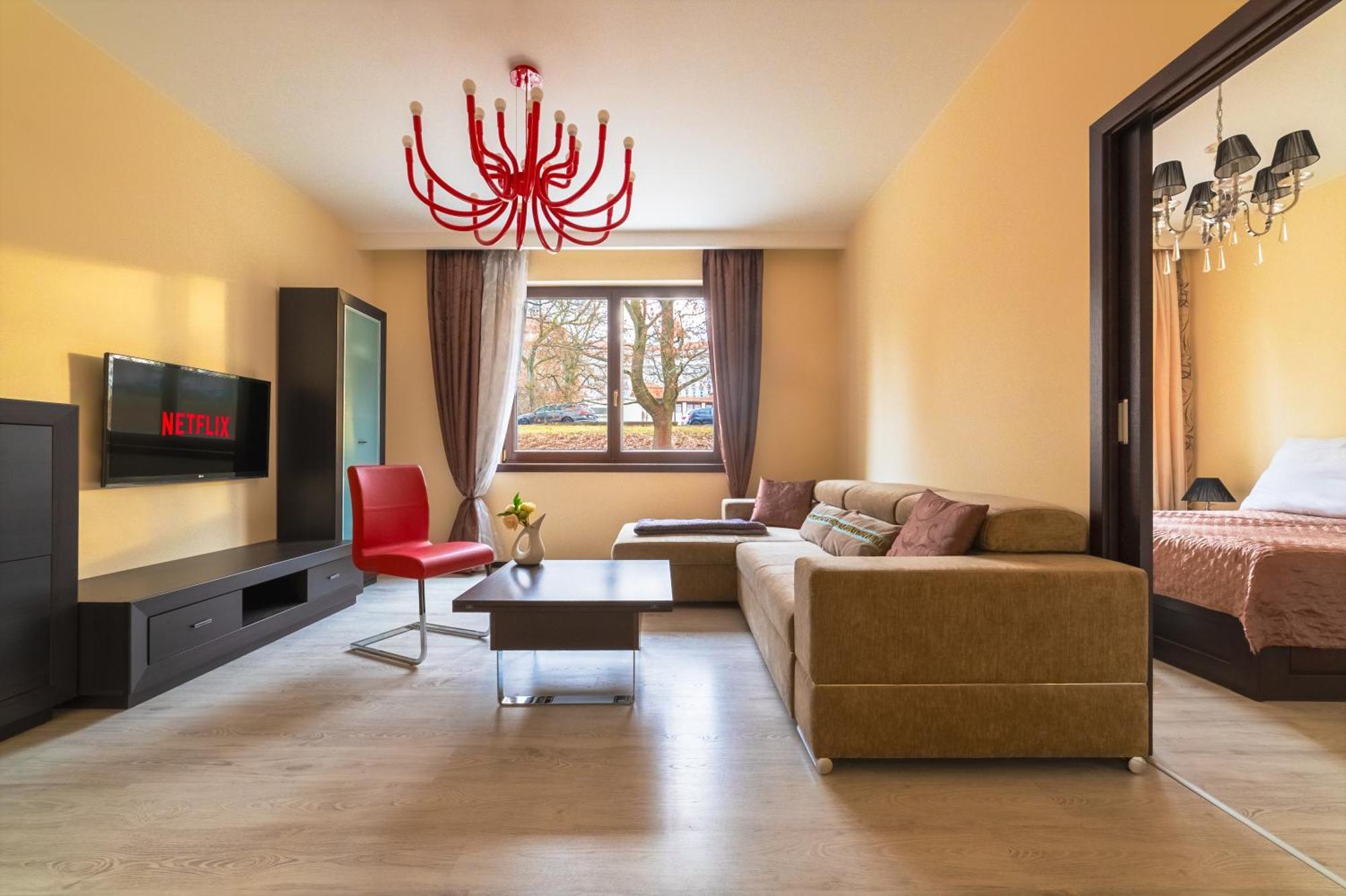Imperial Apartment In Bohemia Residence By Rentez Karlovy Vary Exterior photo